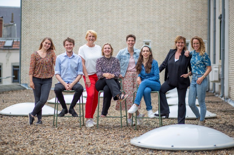 Margo Verlinden, Guus Colbers, Suzanne Joosten, Tess Holtermans, Doortje Bongaarts, Vincie Hermans, Monique Laarakker, Elise Stroeken